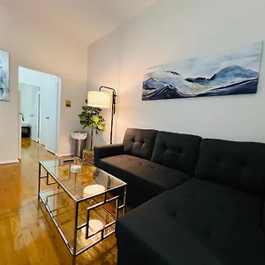 Apartment Amsterdam, New York